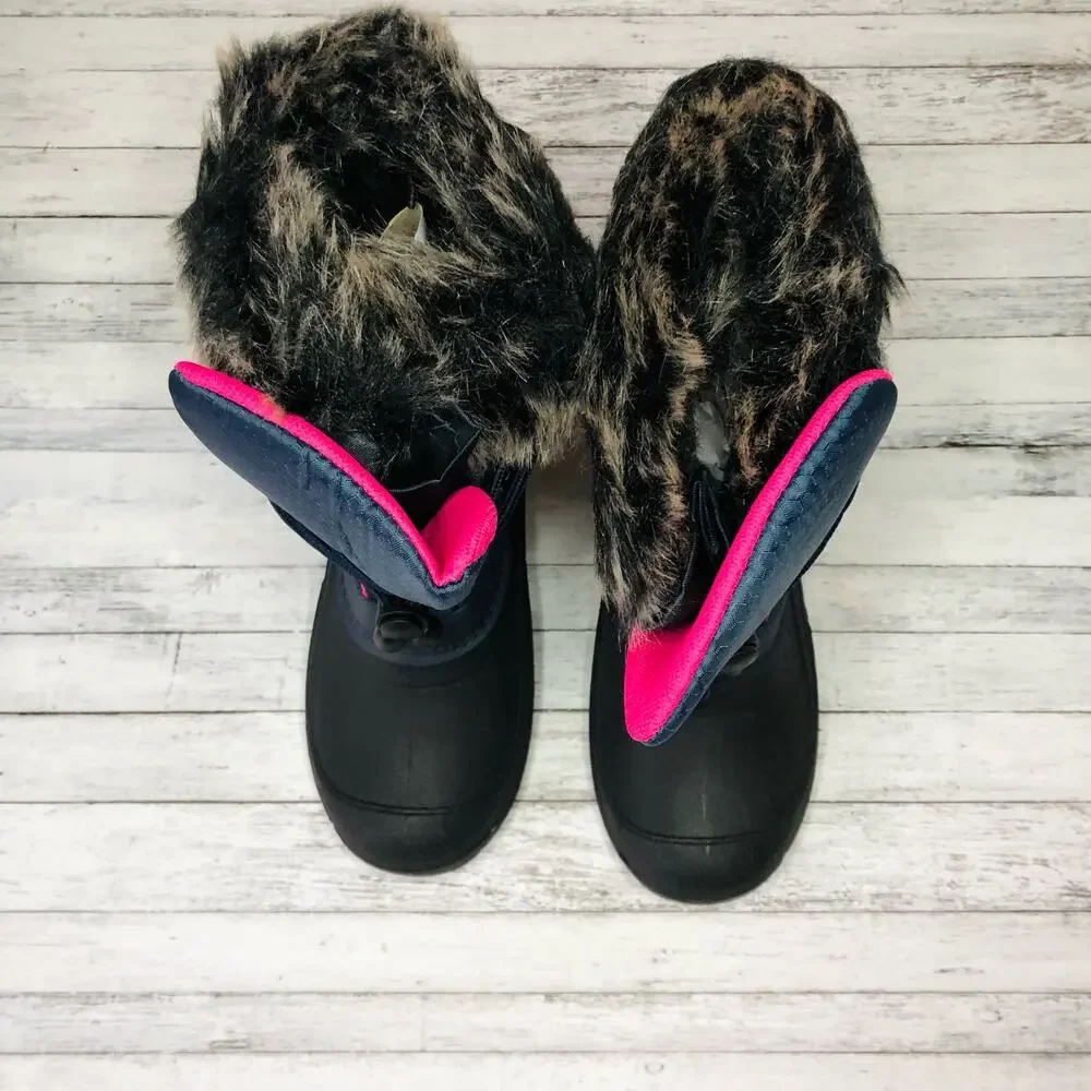 Girls snow boots size 34
